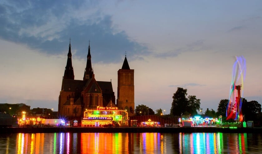 <p>Archieffoto van de Kermis in Cuijk.</p>
