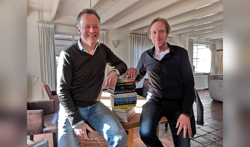 Boekenliefhebbers en quizpresentatoren Bert en Bert.