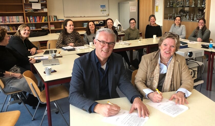 De ondertekening en de brief die ouders en direct betrokkenen inmiddels hebben ontvangen.