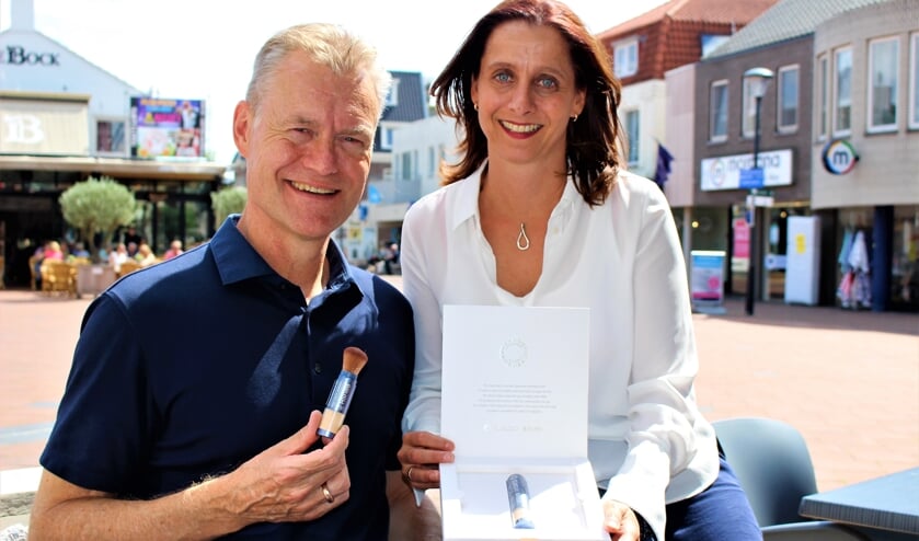 Remko en Nicole Vermeer zijn de oprichters van Sunday Brush. (foto: Aileen van Tilburg)