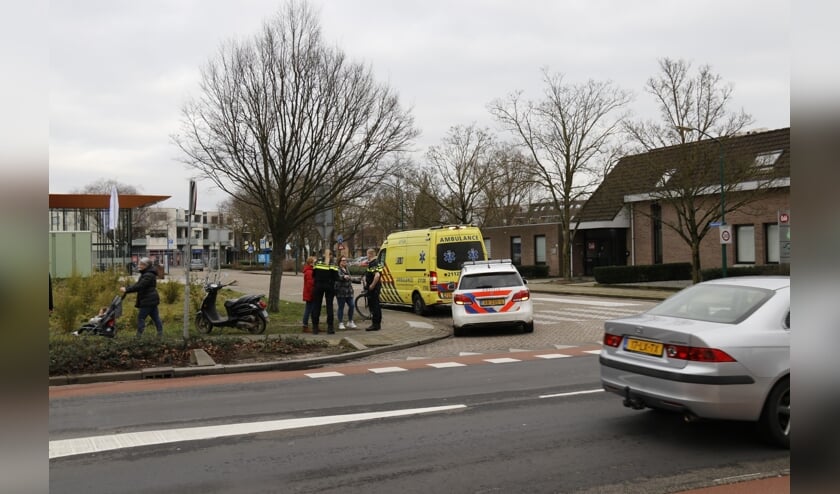 Scooterrijder onderuit in Boxmeer.
