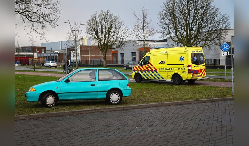 Ongeval op kruising. Foto: Gabor Heeres / Foto Mallo,