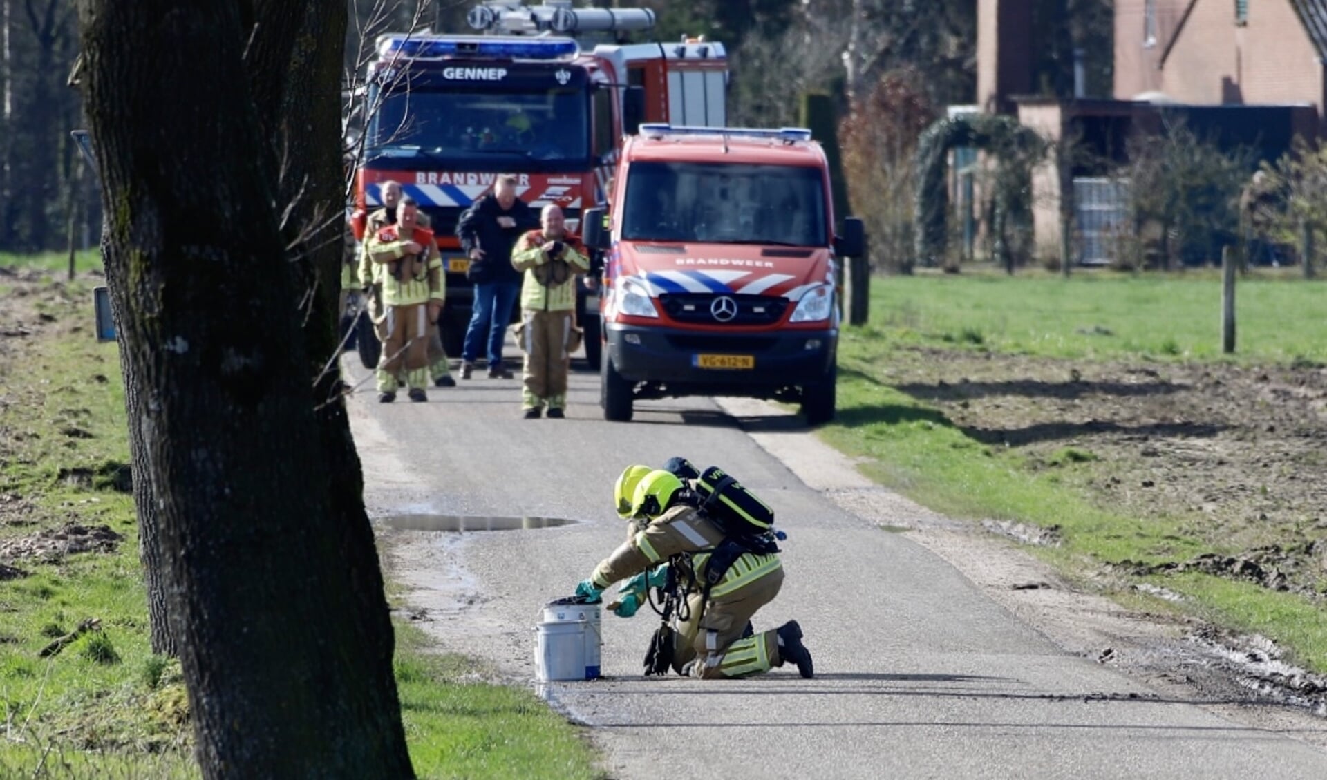 Brandweer is uitgerukt voor een afvaldump in Ottersum.