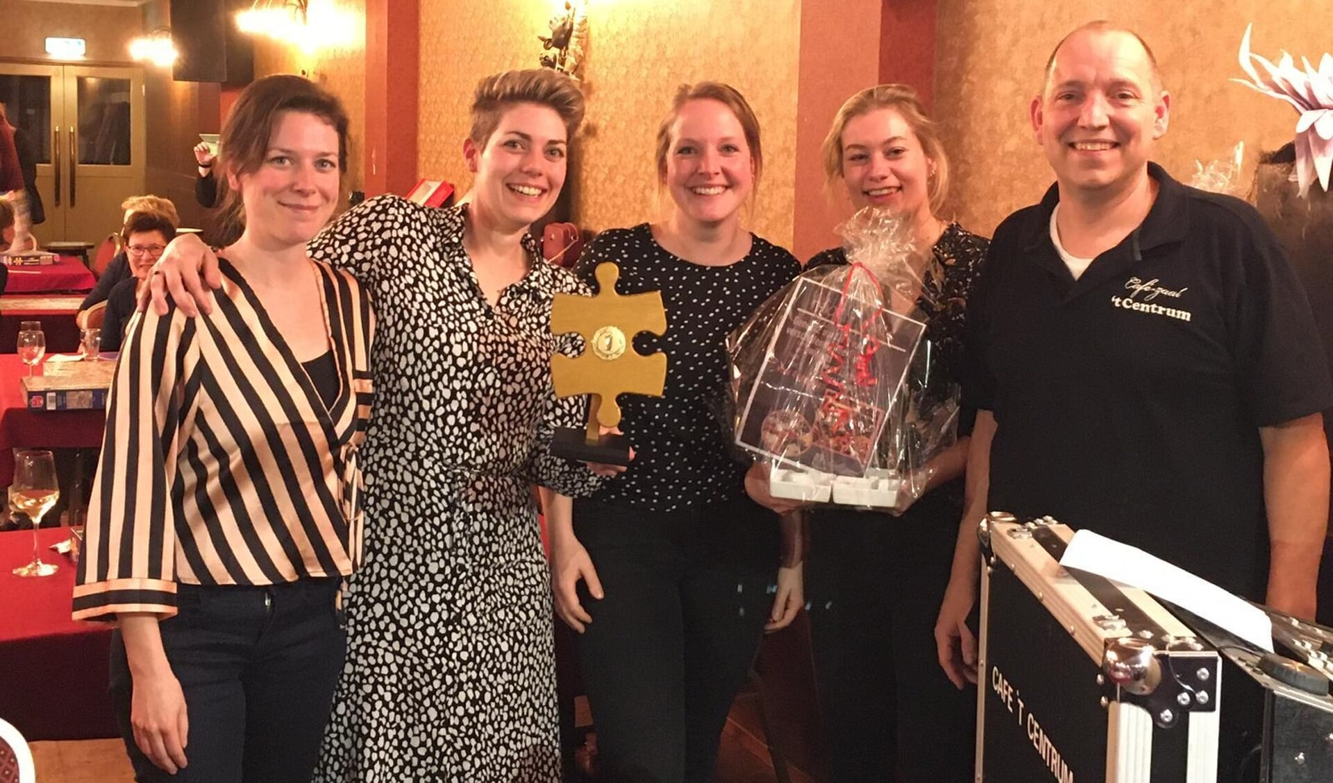 Miranda Reijnen, Loes Abels, Evelien van den Bergh en Esmee Jacobs wonnen de Puzzelwedstrijd.