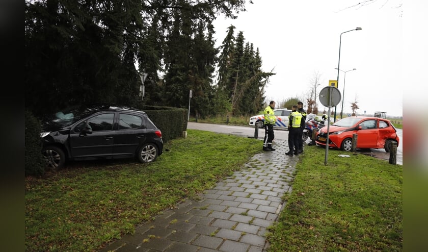 Het ongeval vond plaats op de t-splitsing van de provincialeweg met de Hagelkruisstraat.