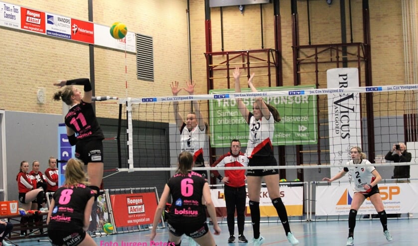 <p>FAST hoopt zaterdag de competitie te hervatten.</p>