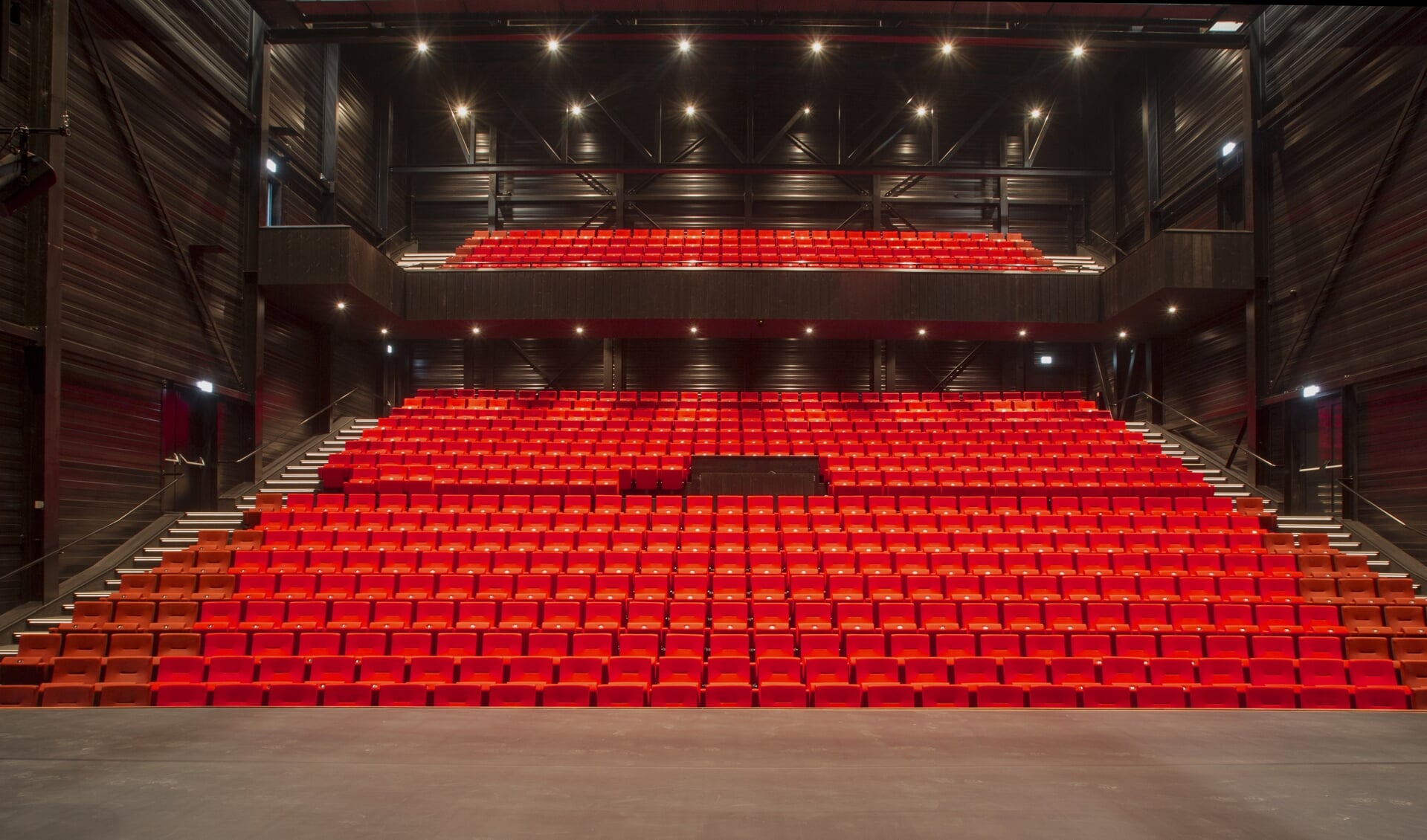 De grote theaterzaal op De Noordkade.