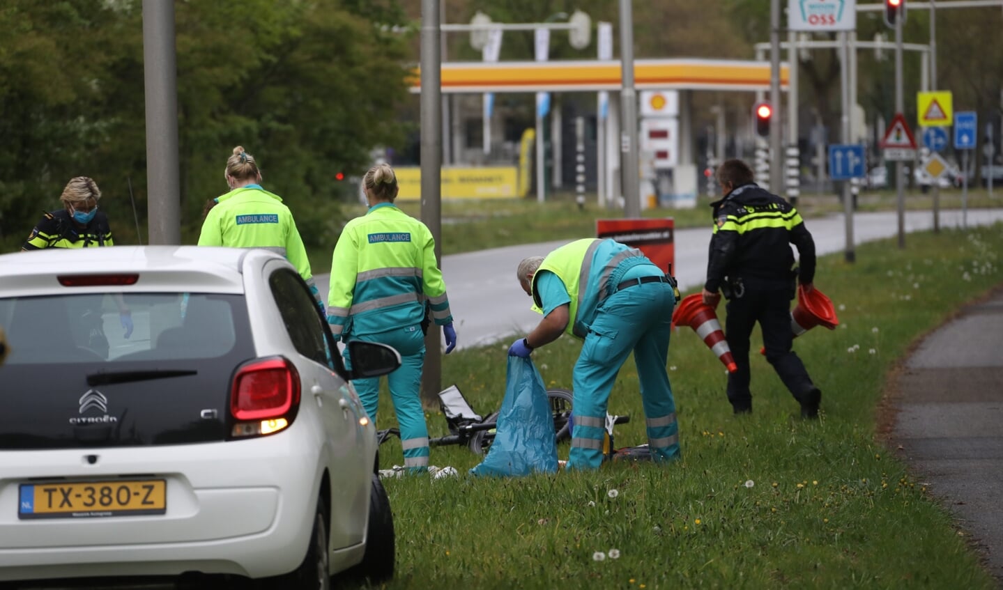 Ernstig ongeval op de Julianasingel in Oss. (Foto: Gabor Heeres, Foto Mallo)