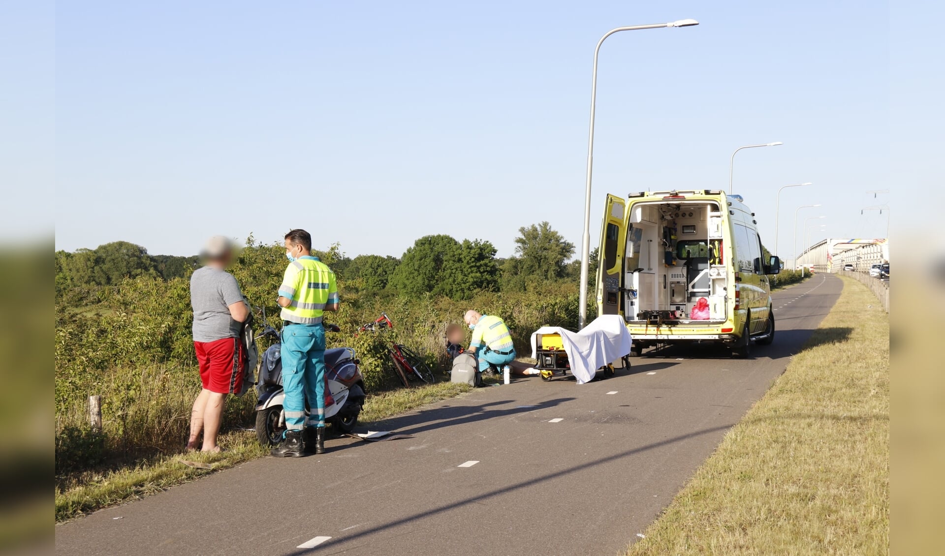 Over de oorzaak van het ongeval is nog niets bekend.