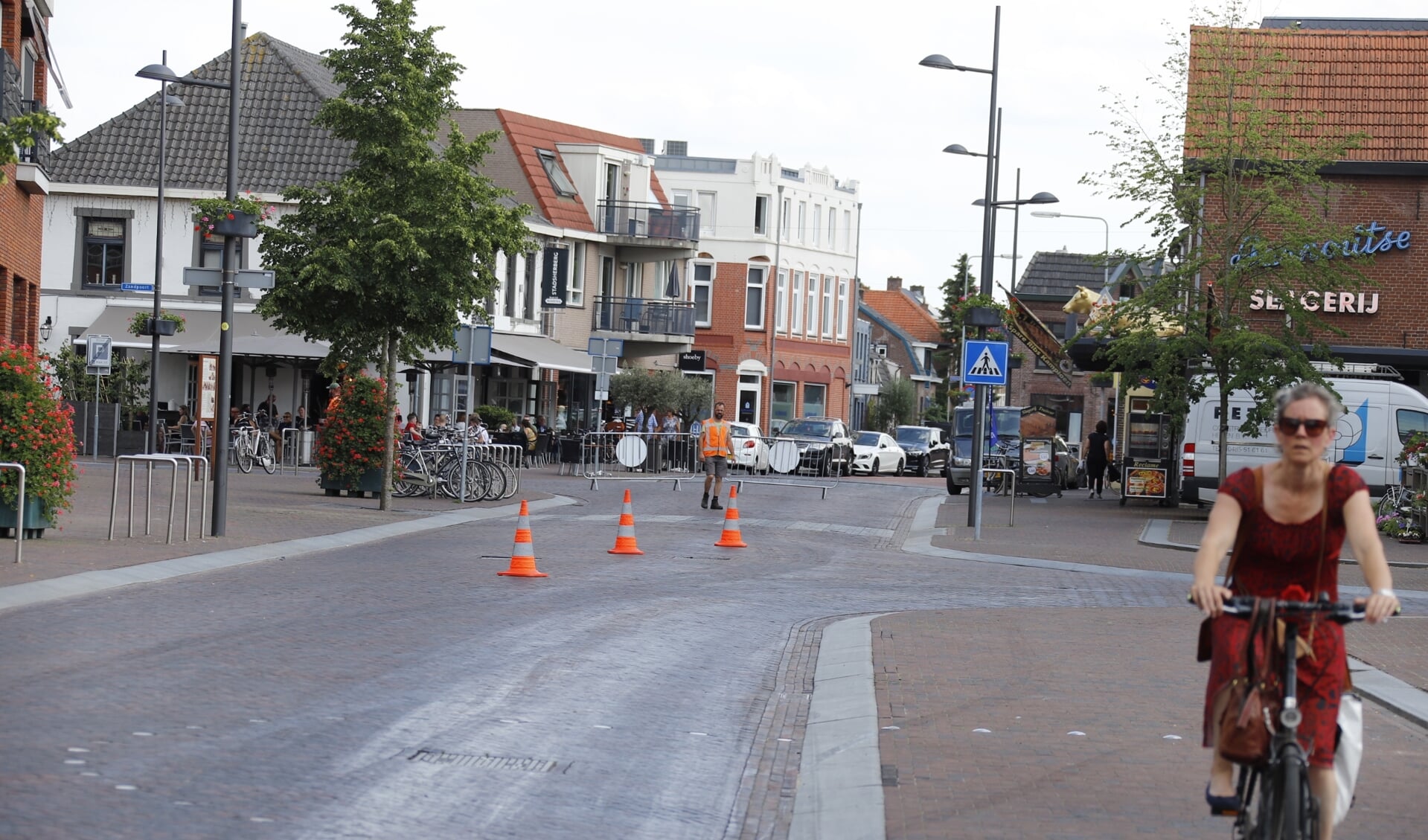 Het oliespoor loopt vanaf de Multimate, aan de Nijmeegseweg, tot aan de Jan Linders aan de Brugstraat.