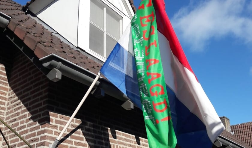 <p>De Metameervlag en wimpel hangt uit voor alle geslaagde leerlingen.</p>