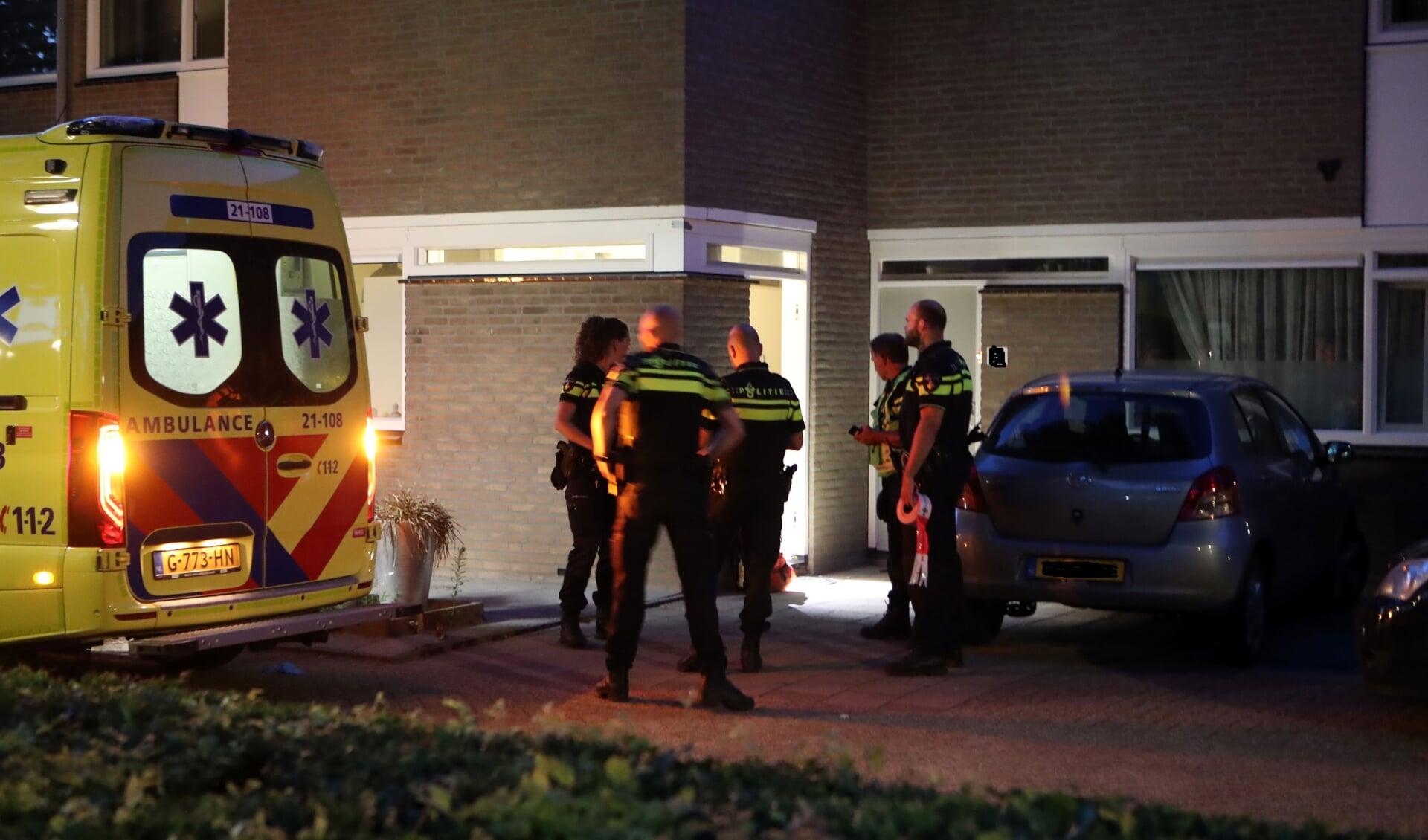 Steekpartij in Merinohof, man gewond geraakt. (Foto: Hans van der Poel)