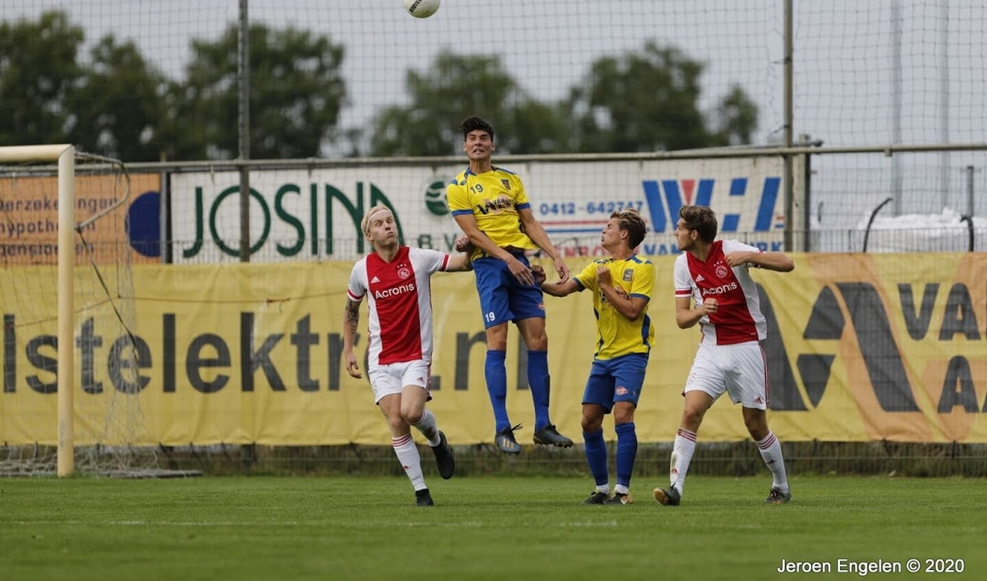 O.S.S.'20 - Ajax amateurs. (Foto: Jeroen Engelen)