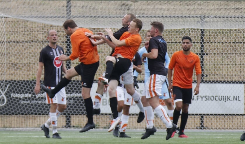 <p>Sportverenigingen, zoals SIOL, krijgen een eenmalige extra subsidie van 750 euro vanwege het wegvallen van inkomsten door corona.</p>