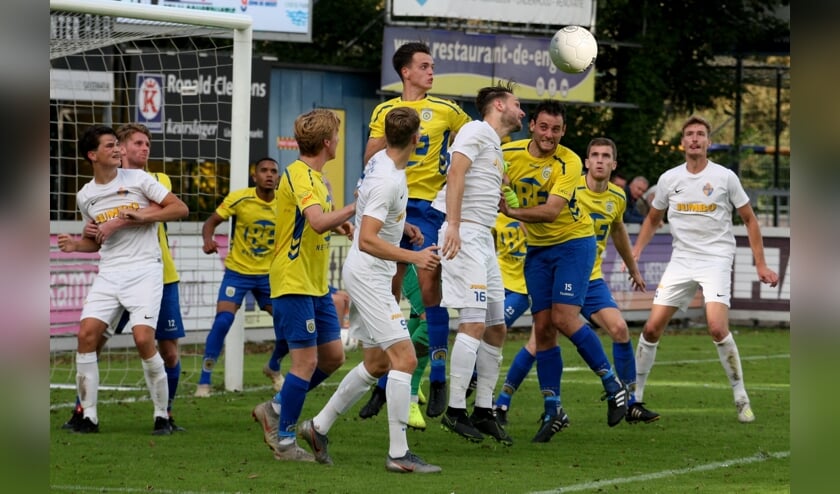 <p>Archieffoto FC Lisse - Blauw Geel'38 vorig seizoen</p>