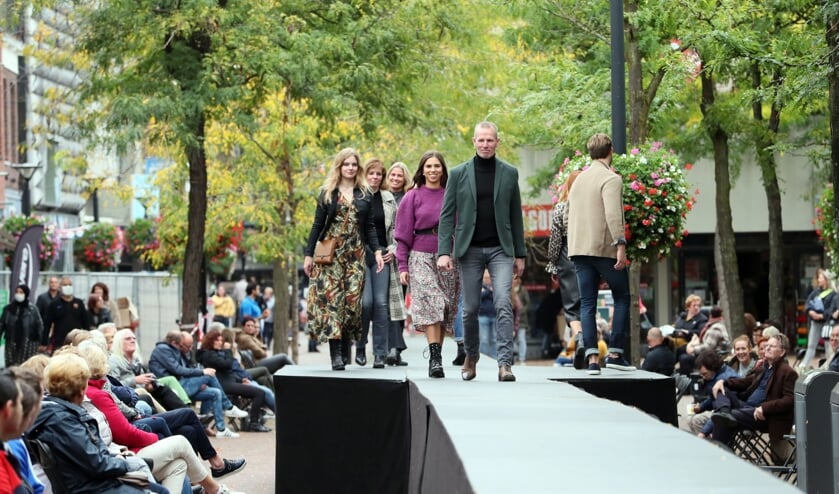 <p>Een eerdere fashion show in het Osse centrum.</p>