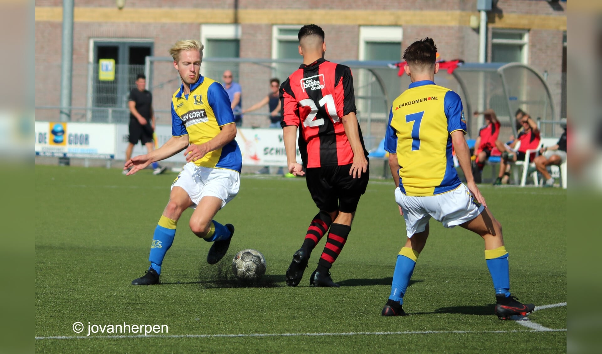 Berghem Sport - Best Vooruit. (Foto: Jo van Herpen)