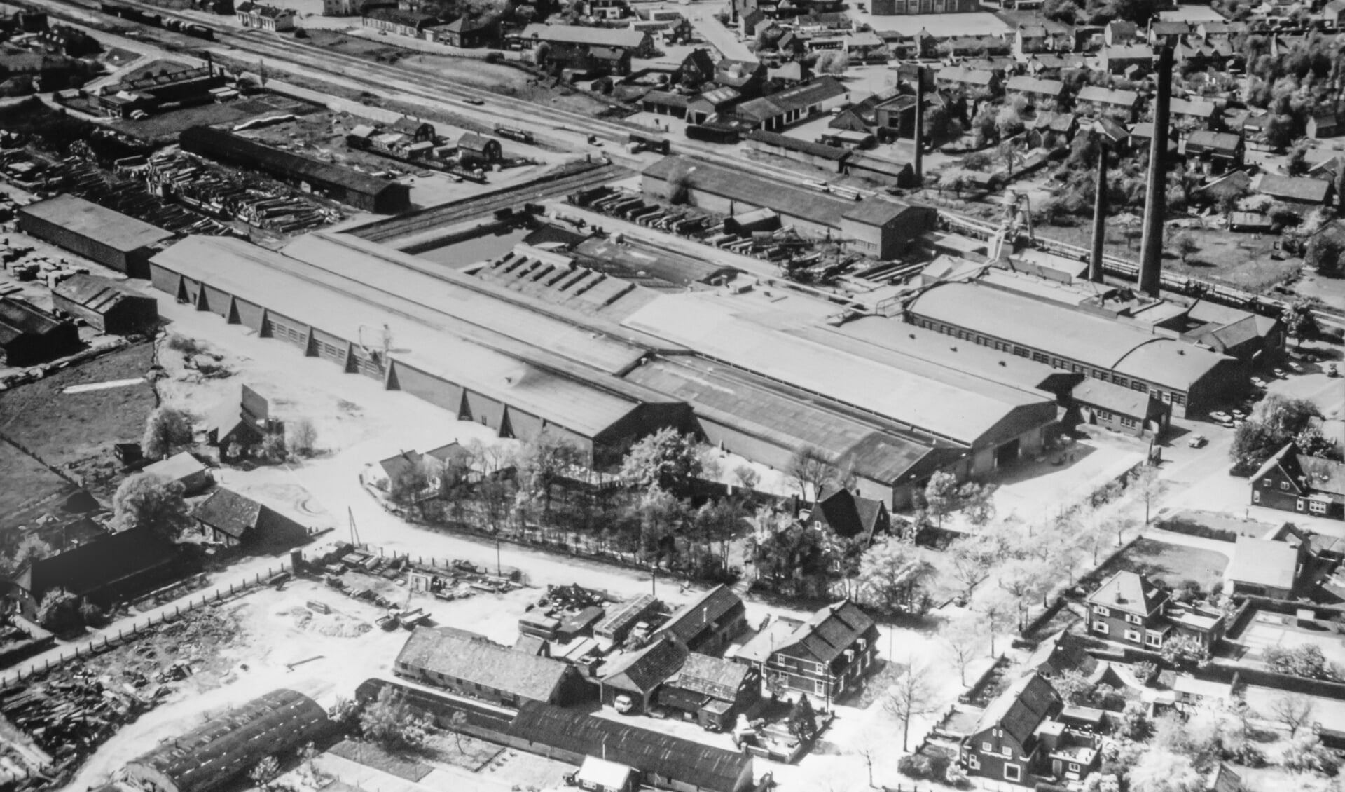 Houtfabriek van Hout in Mill.