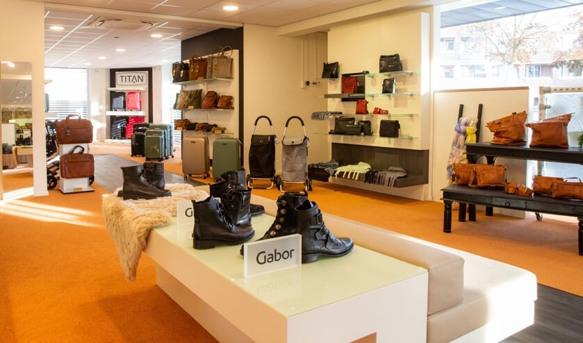 <p>Knuvers Schoen & Voetcentrum blijft uitbreiden.</p>