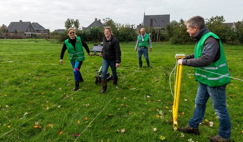 Archeologisch onderzoek op een weiland bij De Schans in Haps.