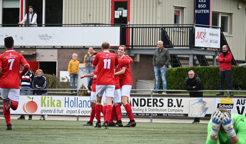 JVC Cuijk legde tegen ESA een uitstekende wedstrijd neer en won met ruime cijfers.