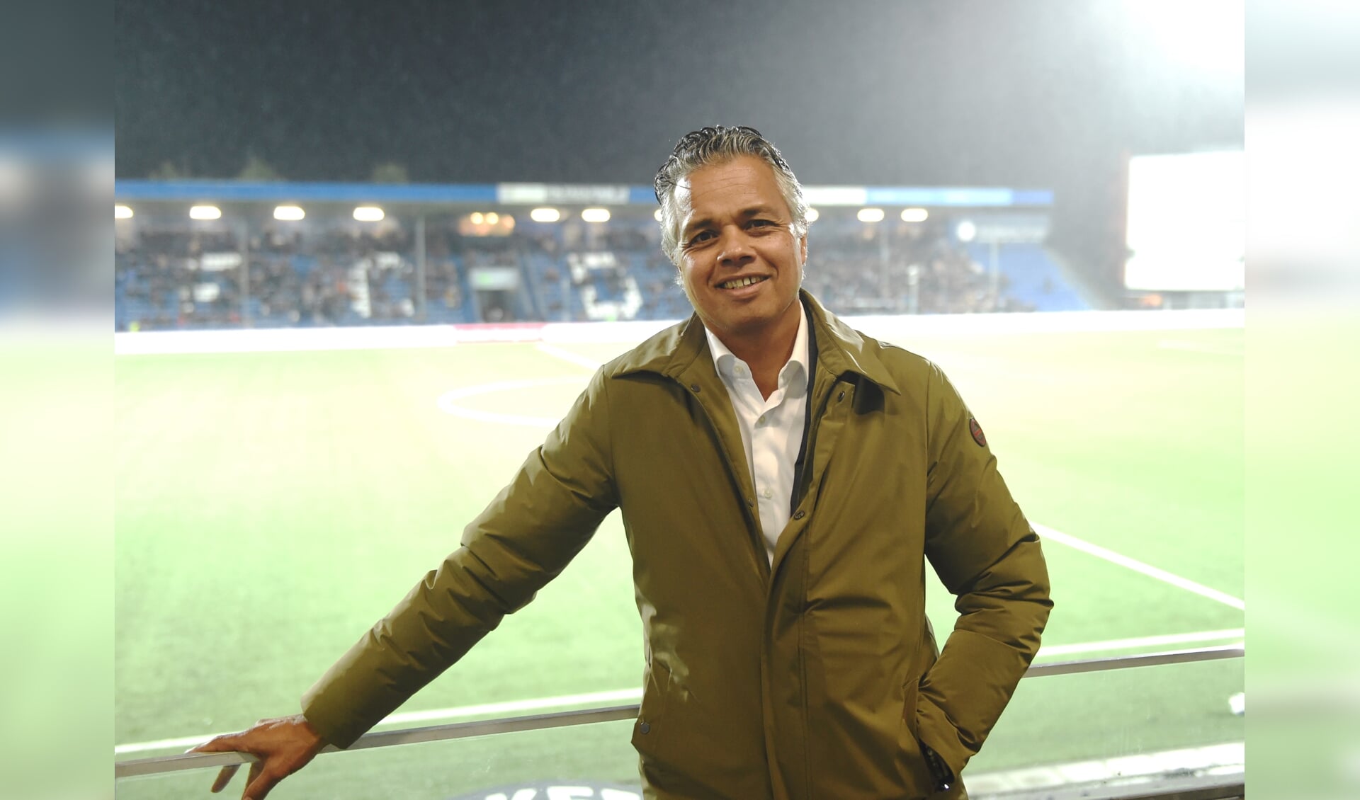 Oud-voetballer Marc Latupeirissa verenigt de Bossche topsportclubs en gemeente op maatschappelijk gebied. De ambitie is om achter en voor de schermen meer samen op te trekken.