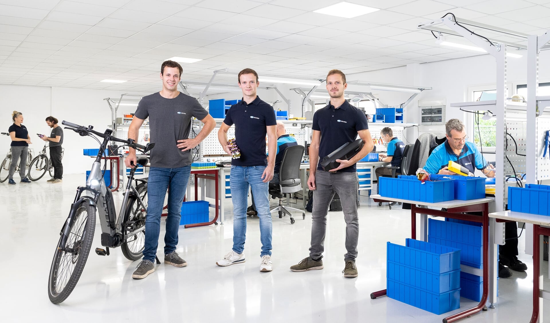 Wout Seuren van KWS Seuren in Beugen is dé specialist als het gaat om revisie en reparaties van fietsaccu’s.