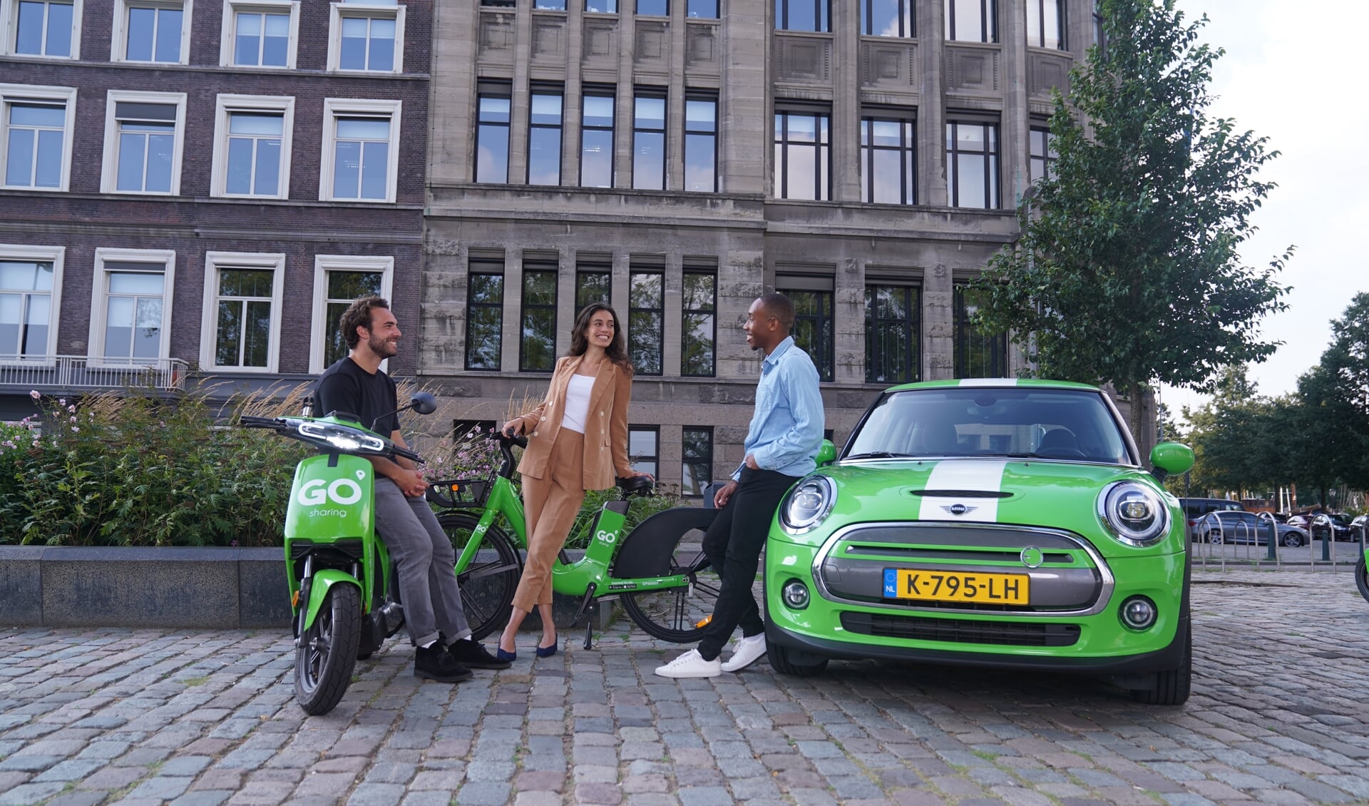De e-scooters en e-bikes van GO Sharing zijn een gezond en duurzaam alternatief voor ritjes in de stad. Binnenkort introduceert het bedrijf in Den Bosch ook de elektrische deelauto.