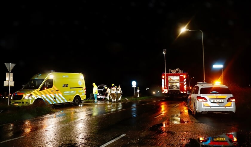 Het eenzijdige ongeval veroorzaakte een flinke ravage.