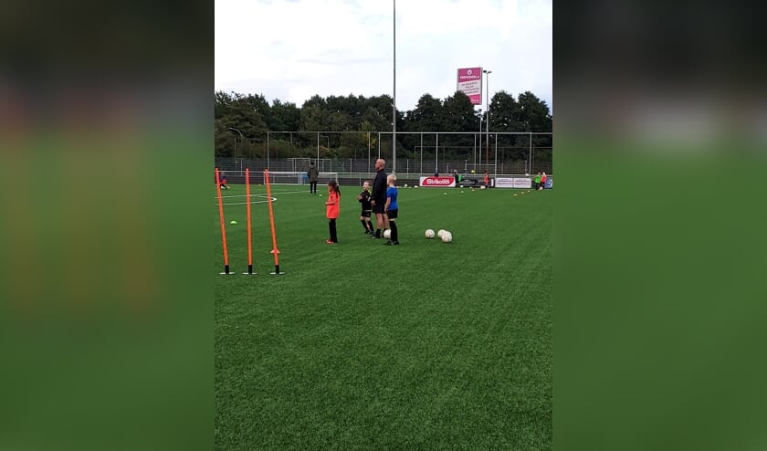 <p>De Bossche Bol XL gaat deze week naar Diego Benevento Prieto van het JO9-2 team van RKVV Wilhelmina uit Den Bosch.</p>