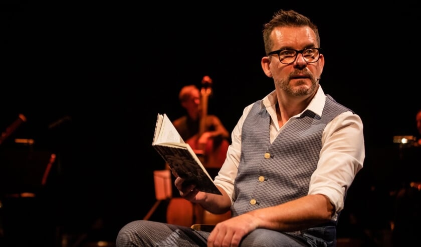 <p>‘De Schepping’ is het eerste deel van de muziektriologie van het Nederlands Blazers Ensemble. Schrijver Bart Moeyaert vertelt in deze voorstelling het verhaal.</p>
