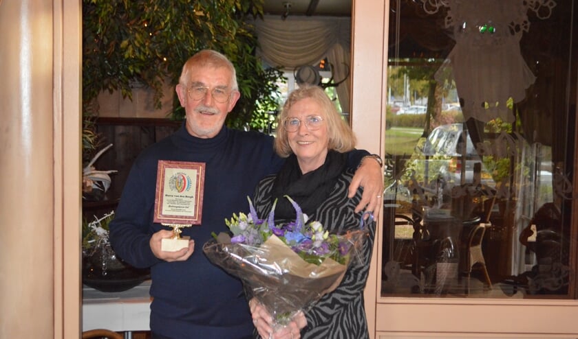 <p>Harry en Mia tijdens de afscheidsreceptie.</p>
