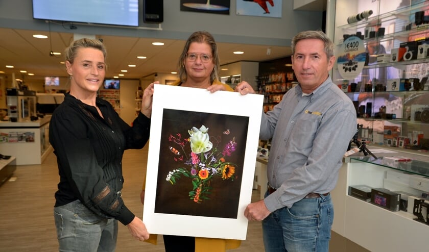<p>Anouschka, Angelique en Dirk. (foto: Henk Lunenburg)</p>