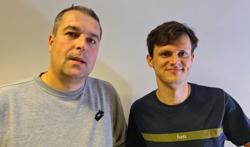 <p>Trainer Hugo van de Sande en aanvaller Dries Heerkens blikken vooruit </p>