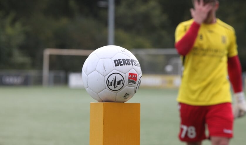 <p>Nulandia ging met 2-0 onderuit bij Maliskamp in Rosmalen</p>