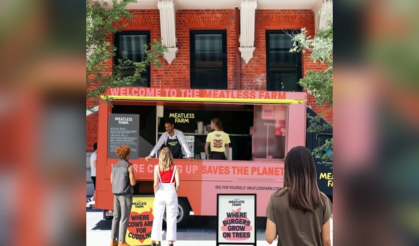 <p>De Meatless Farm Foodtruck staat aanstaande woensdag aan de Hofvijver in Den Bosch.</p>