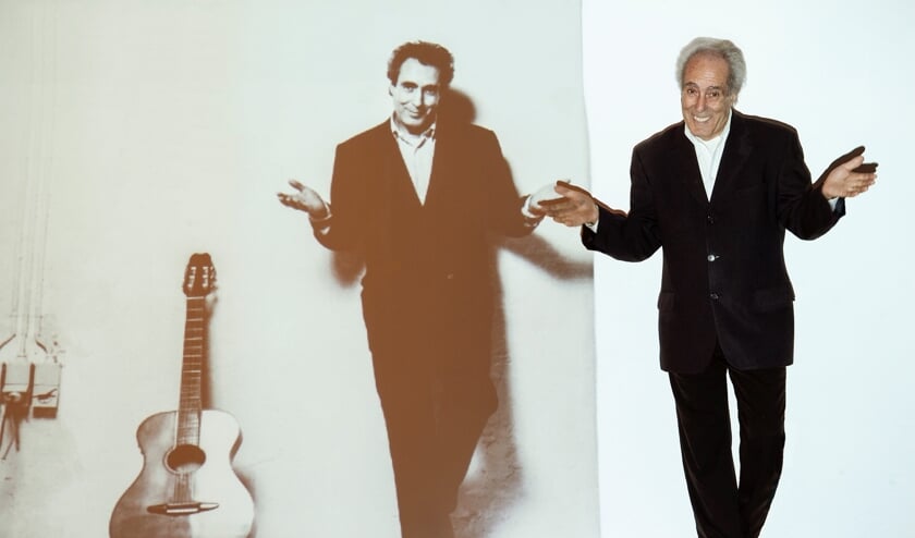 <p>Fernando Lameirinhas speelt voor de laatste keer fado in zijn afscheidsconcert ‘Melody Man’.</p>