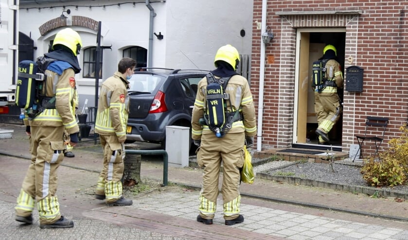 <p>De brandweer heeft metingen gedaan naar de herkomst van de lucht.</p>
