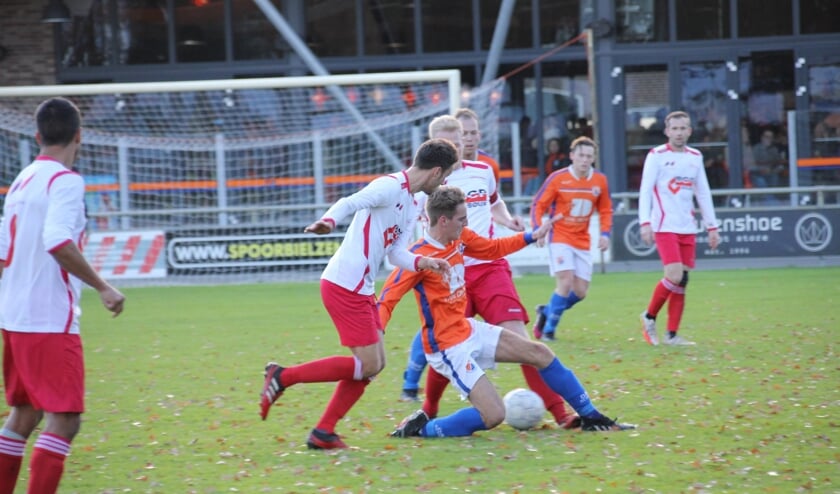 <p>DAW mocht niet klagen in het thuisduel met Vianen Vooruit</p>