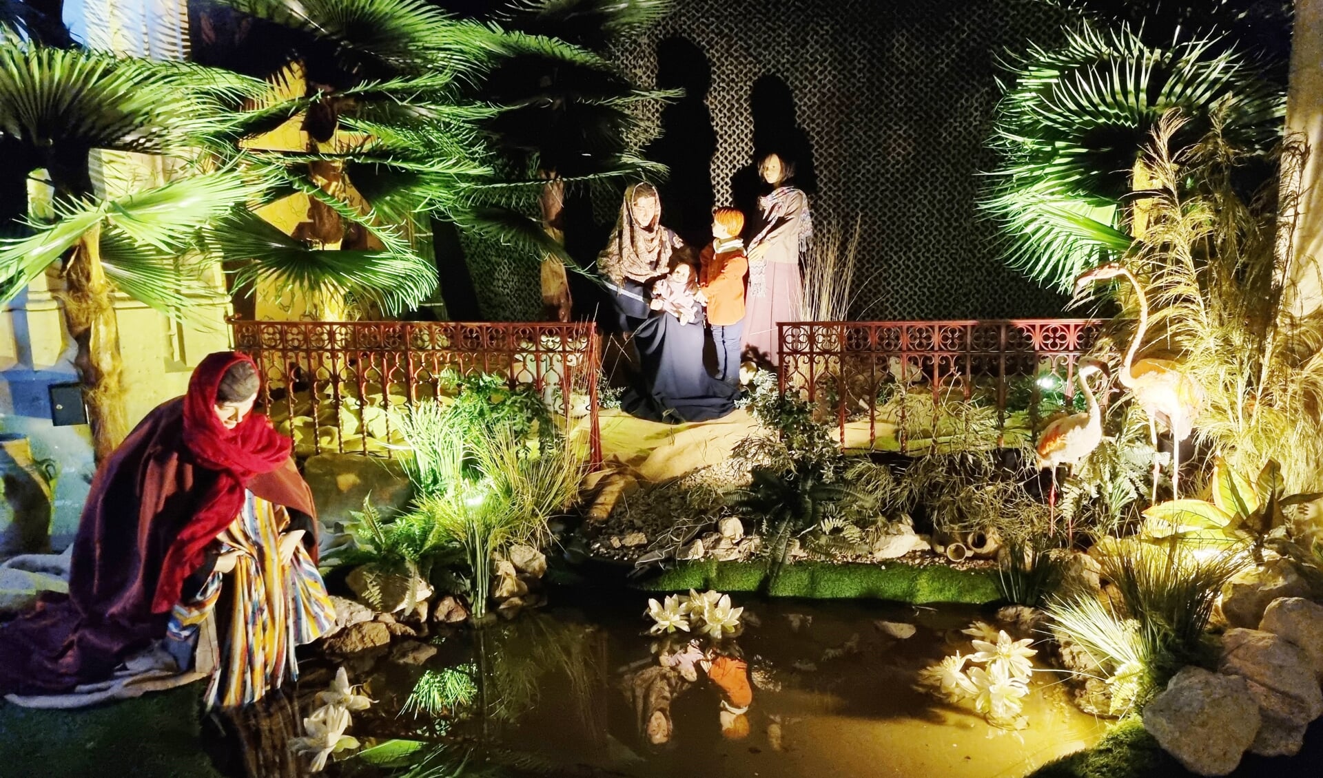 De kerststal in de Sint Jan in Den Bosch is ieder jaar weer een lust voor het oog.