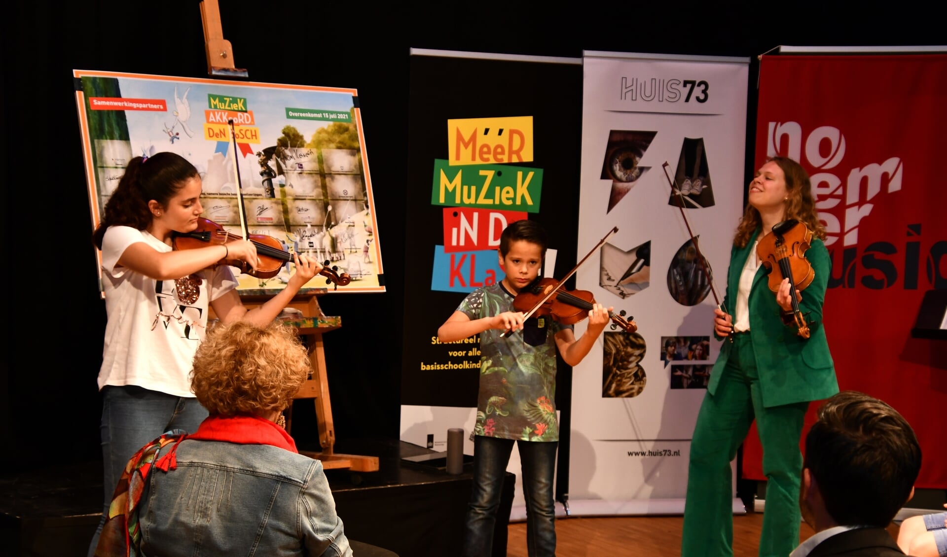 Kinderen zorgden voor muzikale omlijsting tijdens de ondertekening van het Bossche MuziekAkkoord op 15 juli.