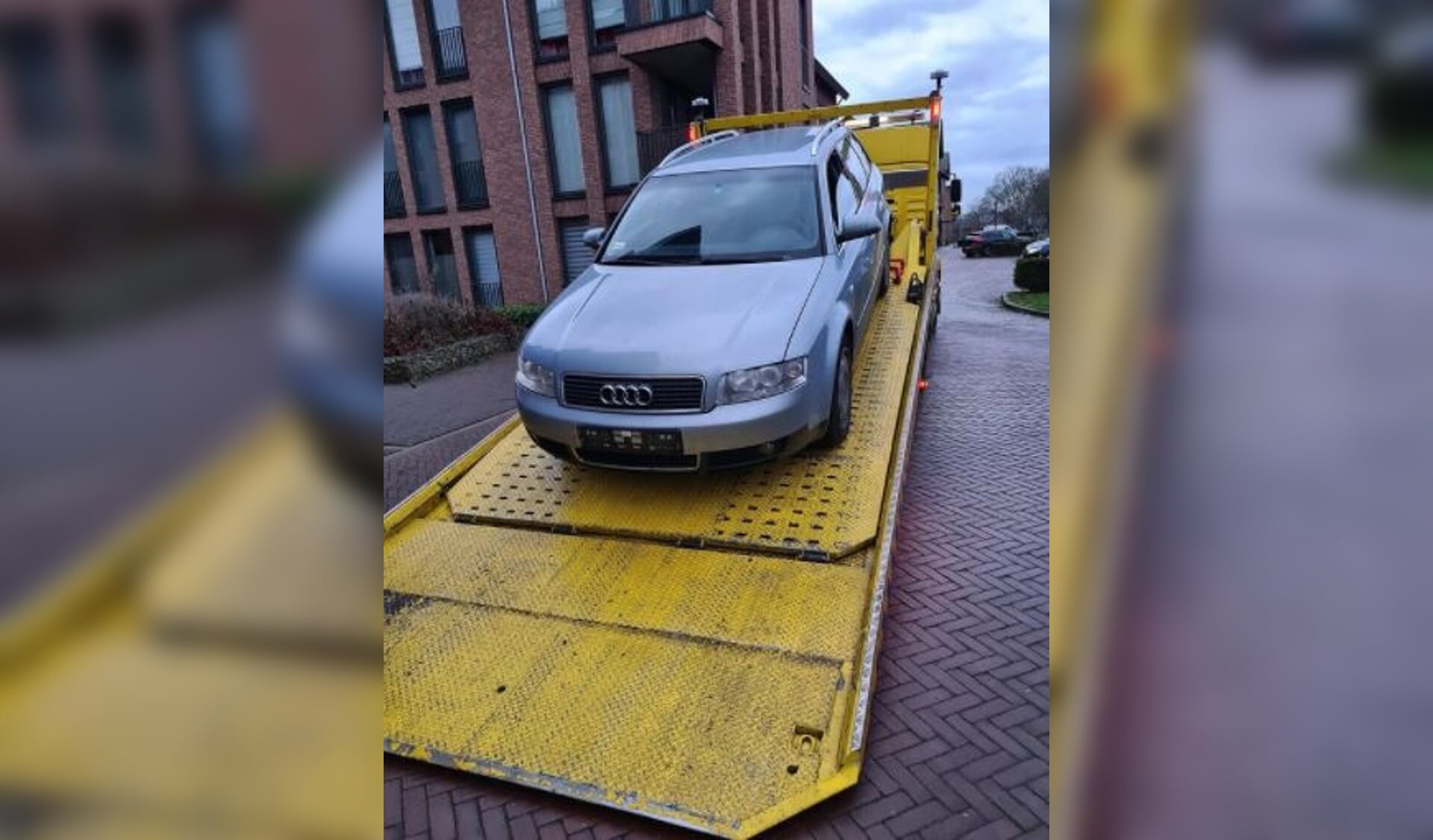 De politie van Boxmeer heeft maandag een auto in beslag genomen.