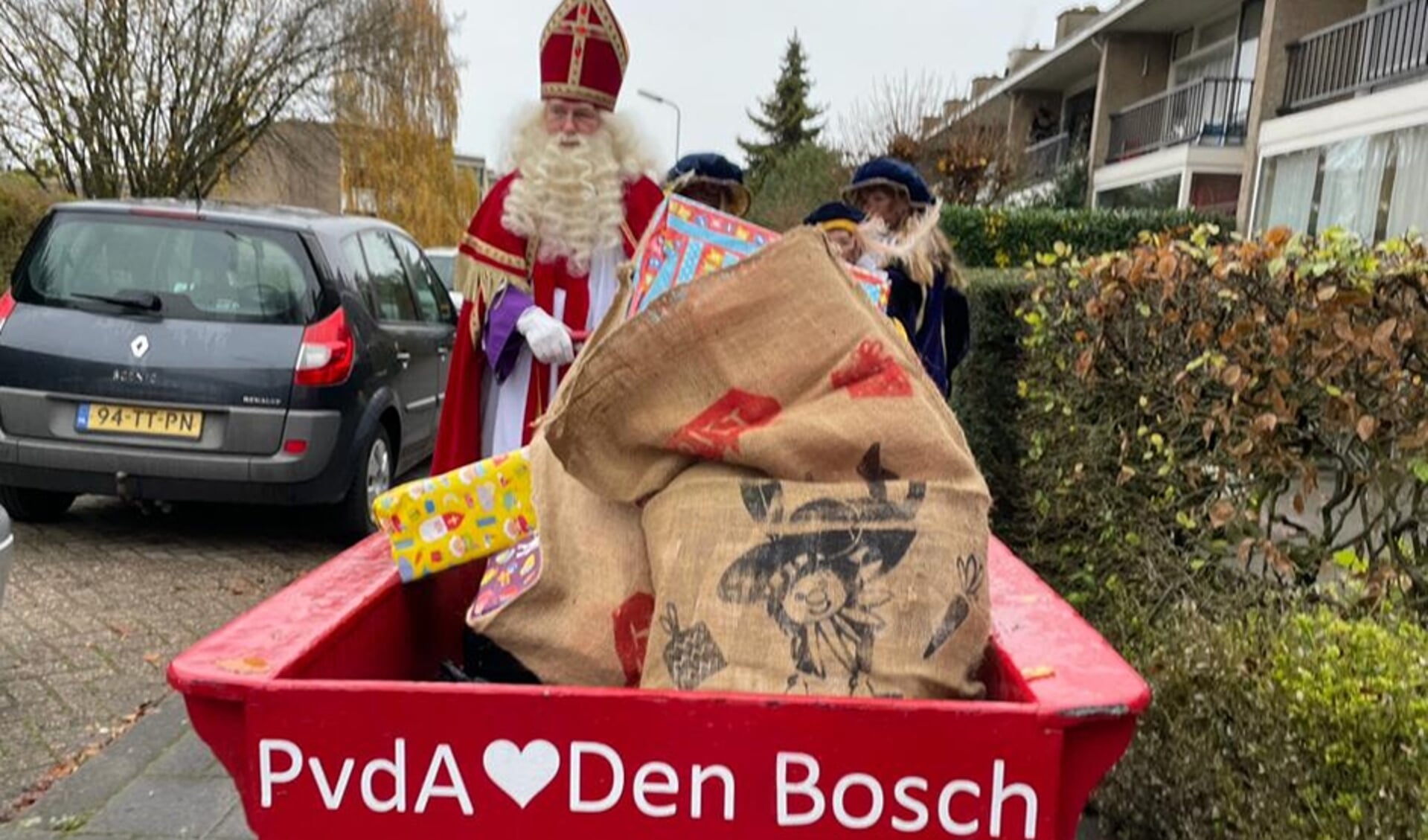 De Bossche PvdA is van mening dat ieder kind met Sinterklaas een cadeautje verdiend.