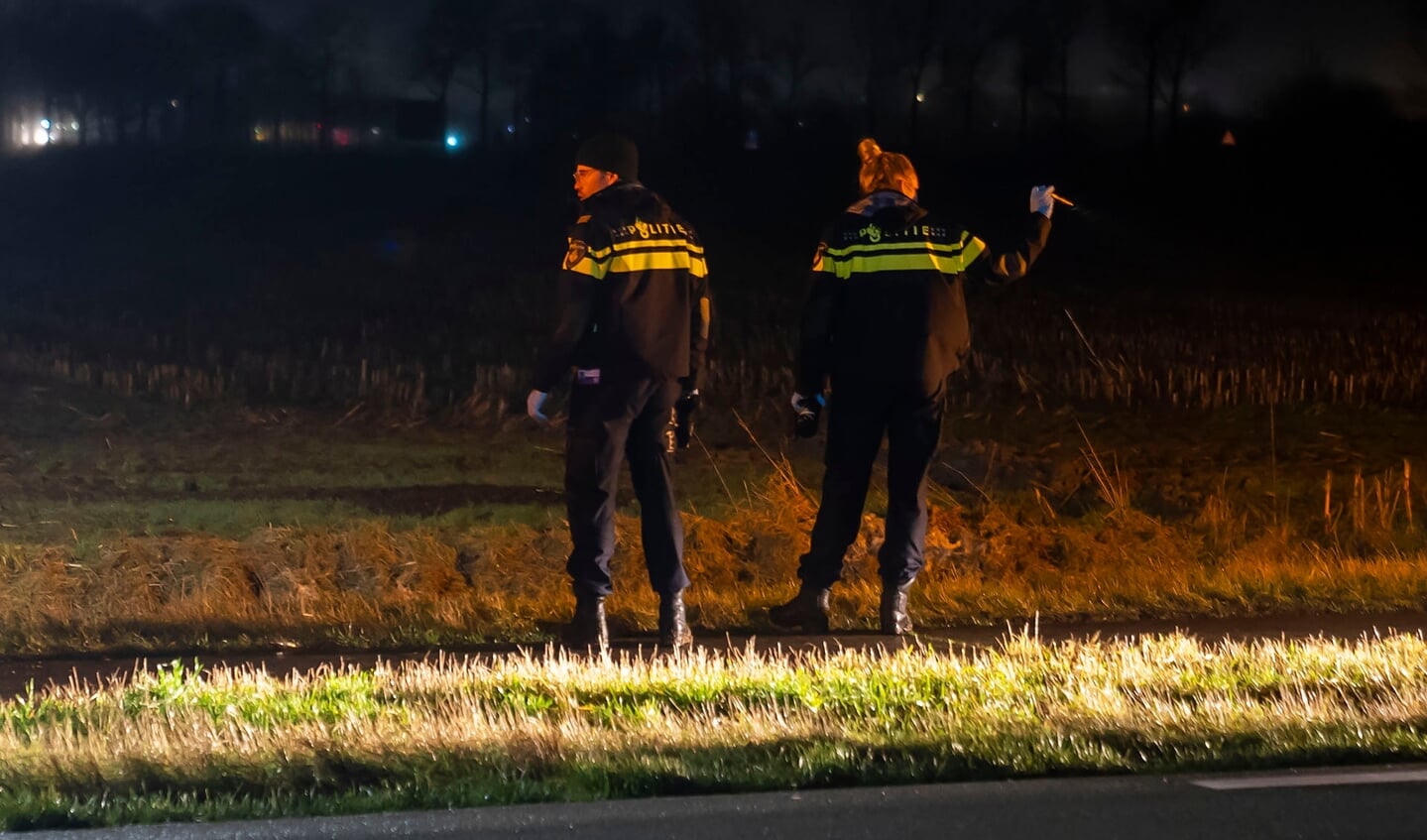 Fietser gewond bij ongeval op Dorpenweg in Haren. (Foto: Gabor Heeres, Foto Mallo)