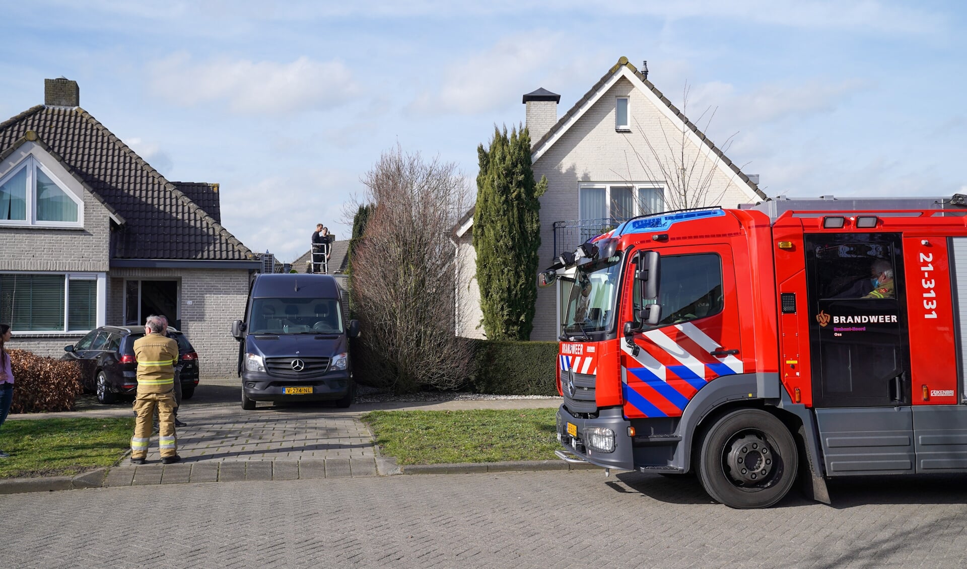 Brandweer in de Wijkerstein. (Foto: Gabor Heeres, Foto Mallo)