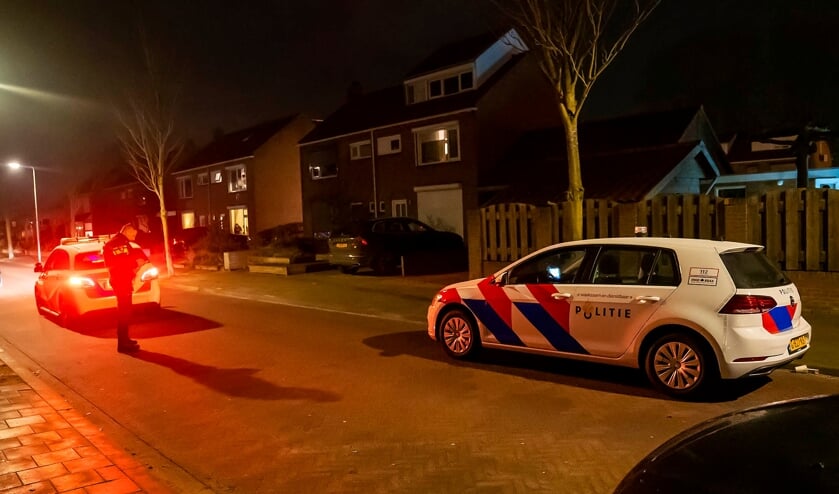 <p>Onderzoek van de politie na een schietincident in Oss. (Foto: Gabor Heeres, Foto Mallo)</p>