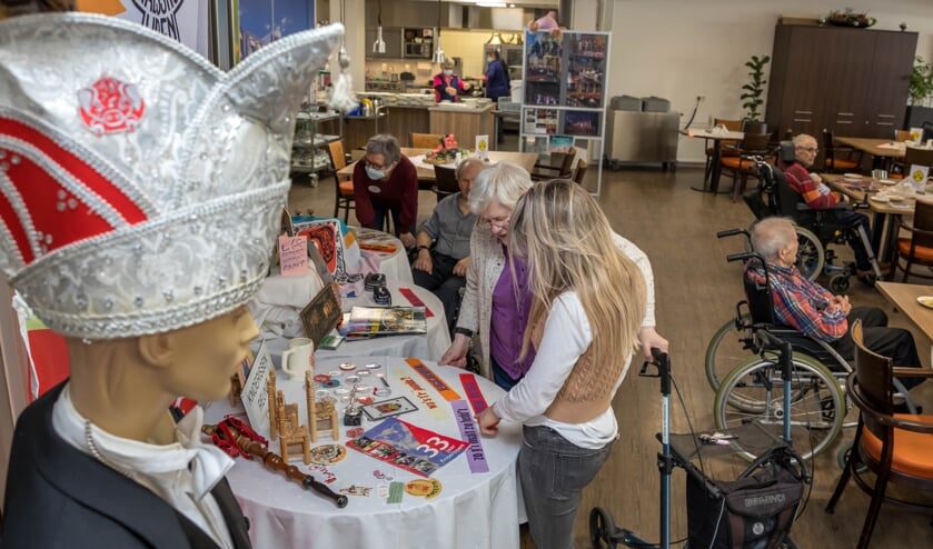 <p>Er was veel belangstelling voor het carnavalsmuseum. (foto: Peter Noy)</p>