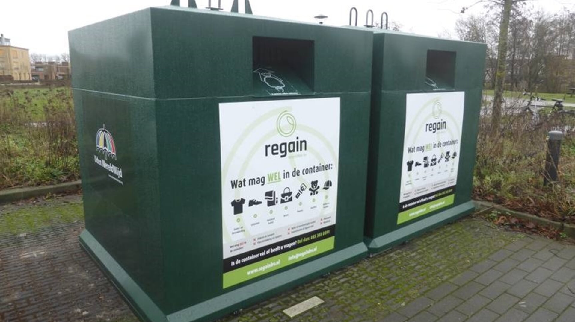 De containers waar je de spullen in kunt doen.