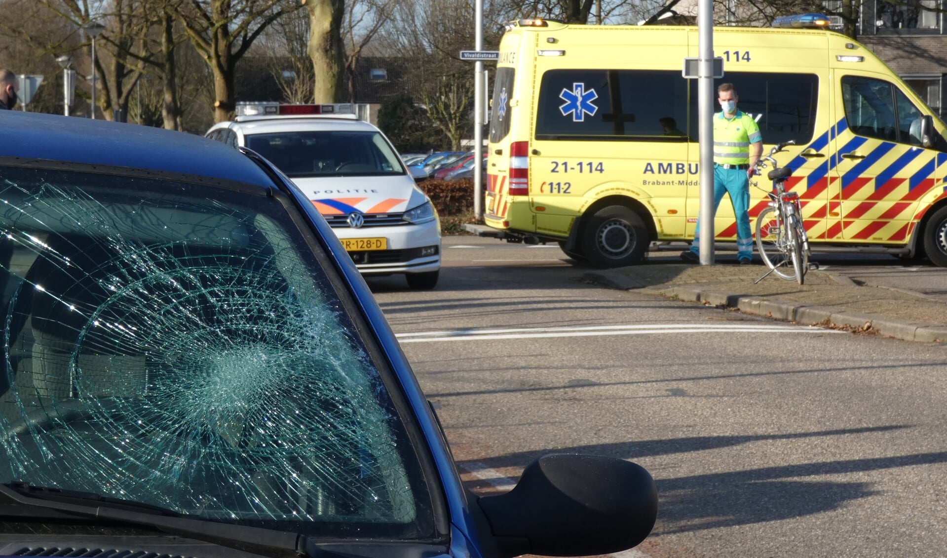 Ongeval op de Vivaldistraat in Oss. (Foto: Thomas)