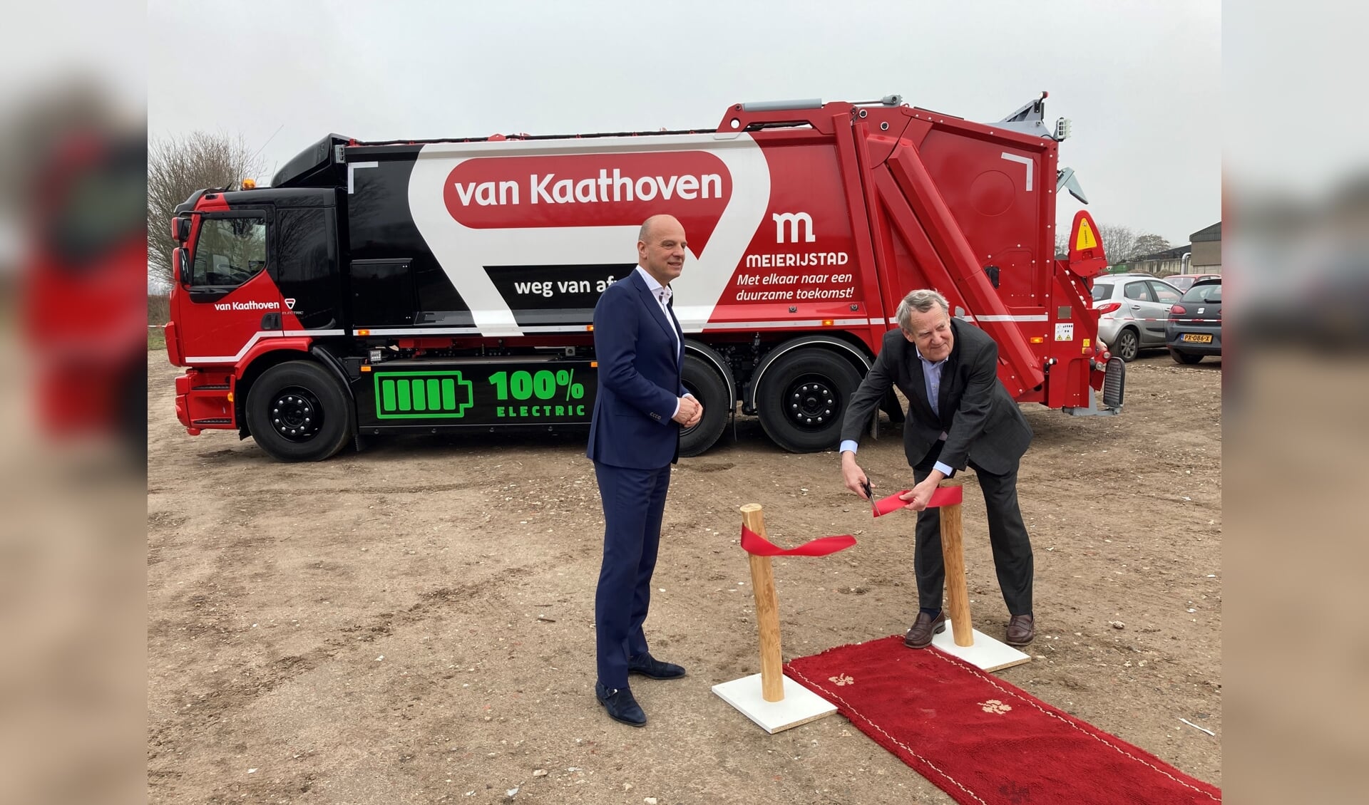 Wethouder Harry van Rooijen en Rob Meulendijks, directie Van Kaathoven.